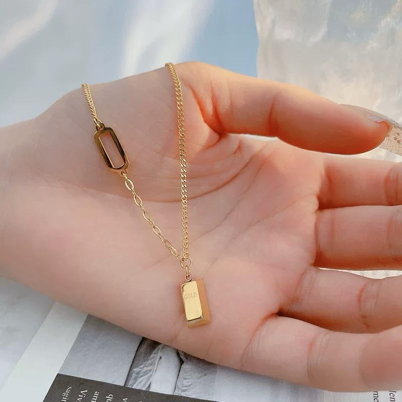 Gold Bar Pendant Necklace ✨