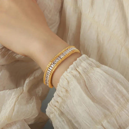 in-1 Luxury Zirconia Bracelet & Anklet (Payal) | Gold Plated