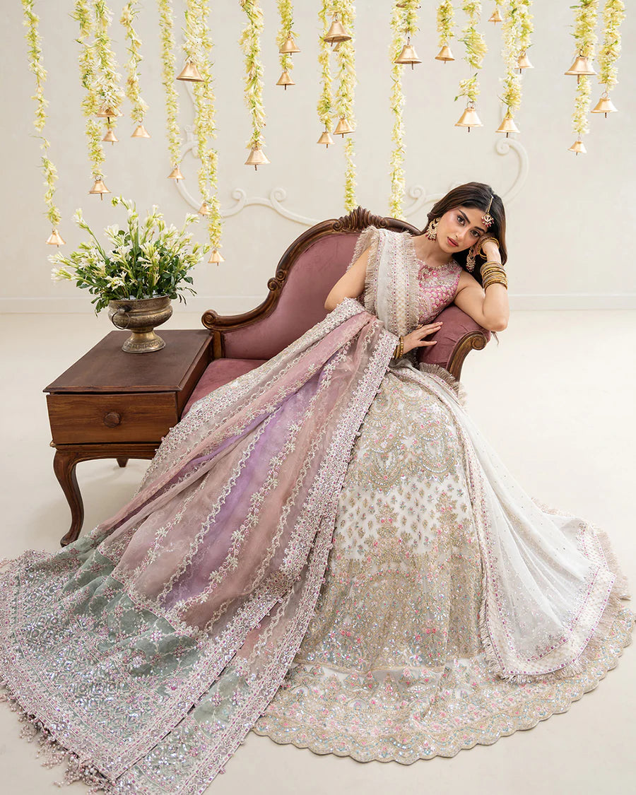 FAIZA SAQLAIN  [Suzan] BY NOORERIVAJ NOOR E RIVAJ