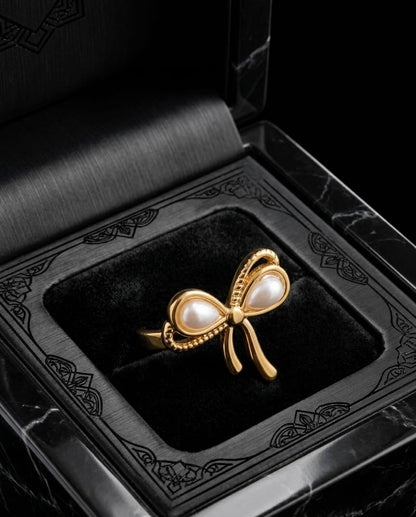 Pearl Bow Ring – Gold