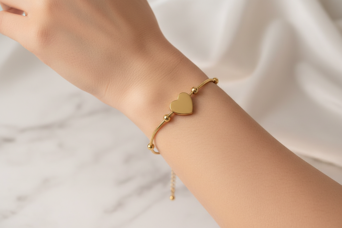 Gold Heart Charm Snake Chain Bracelet