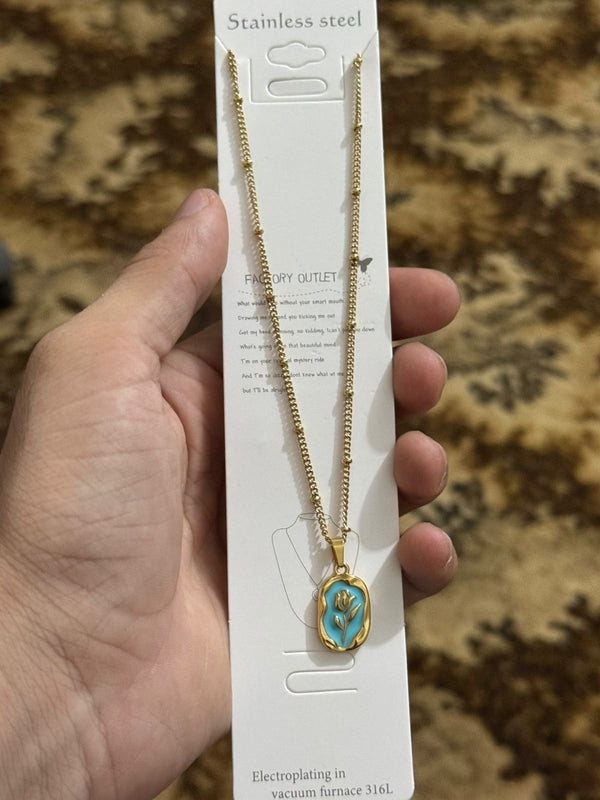 Rose flower necklace