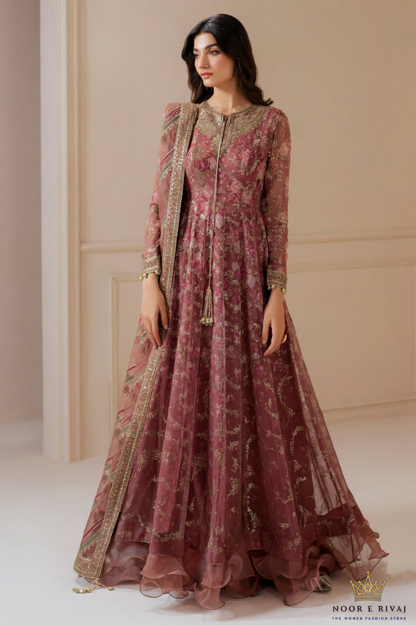 Standing Trailing Dupatta